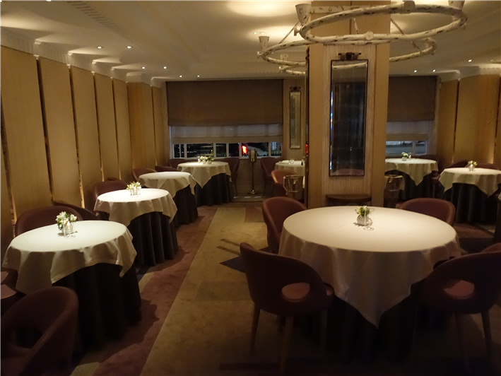 dining room at end of service in 2021